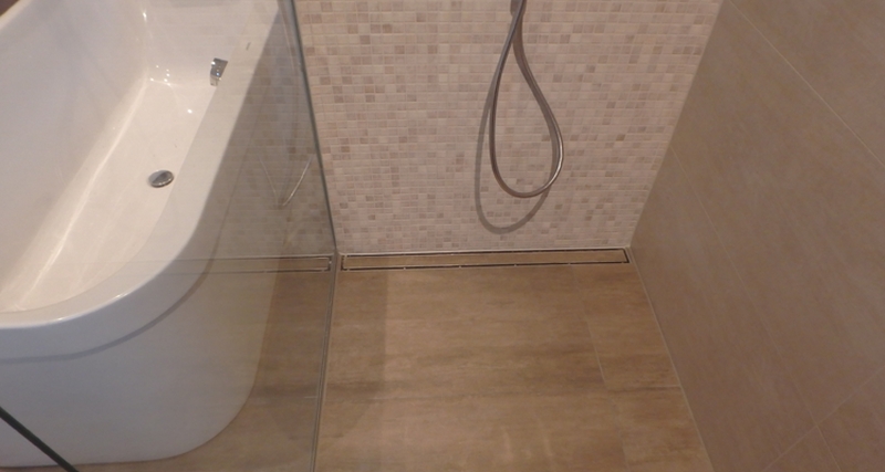Badsanierung: Schritt 3 - Badumbau und Installation der gewünschten Sanitär-Elemente aus einer Hand